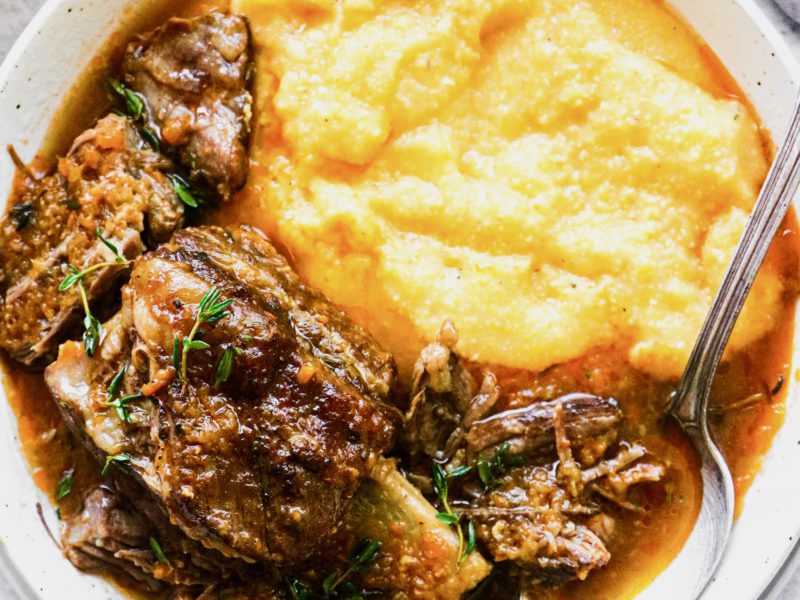 Braised Short Ribs with Cheesy Grits